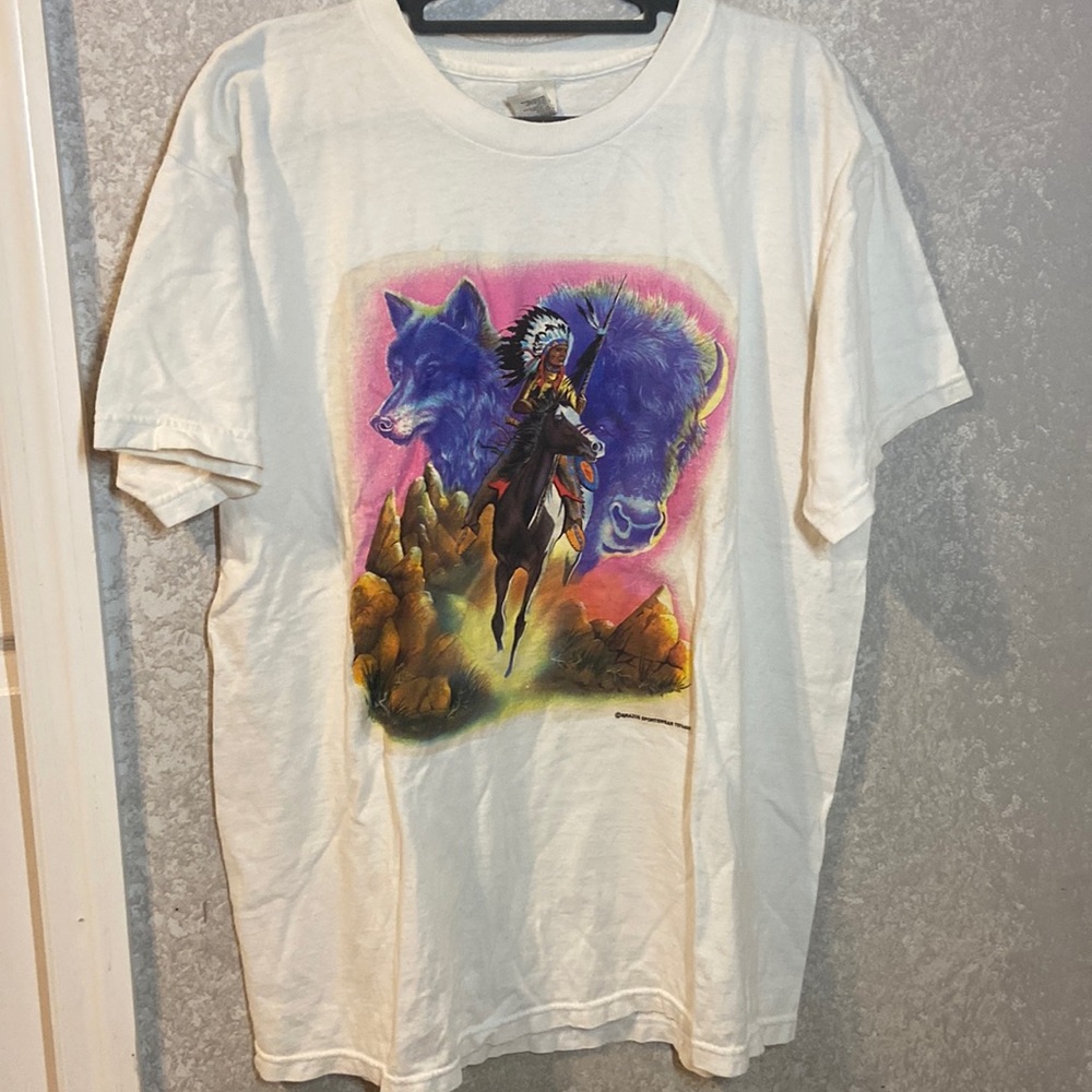 VINTAGE AMERICAN INDIAN ON AN HORSE TEE SHIRT SIZE LARGE MADE IN USA